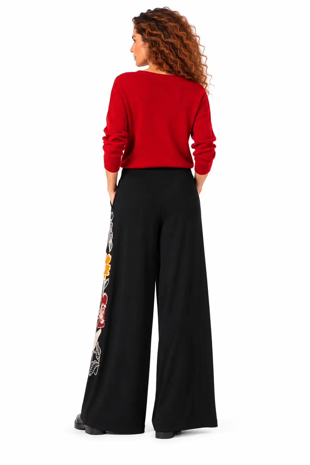PANTALÓN ALTO RELIEVO
