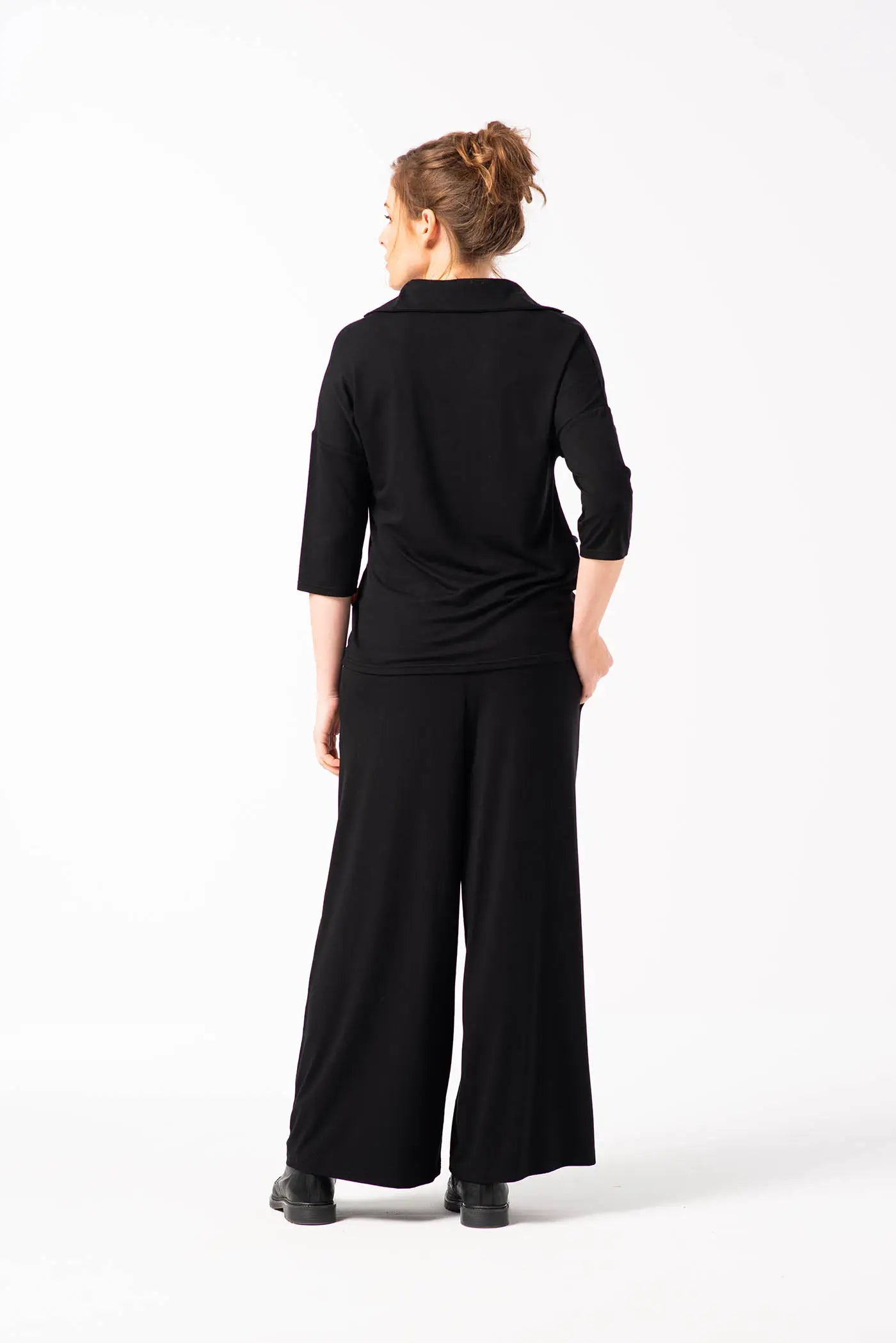 PANTALÓN ALTO RELIEVO