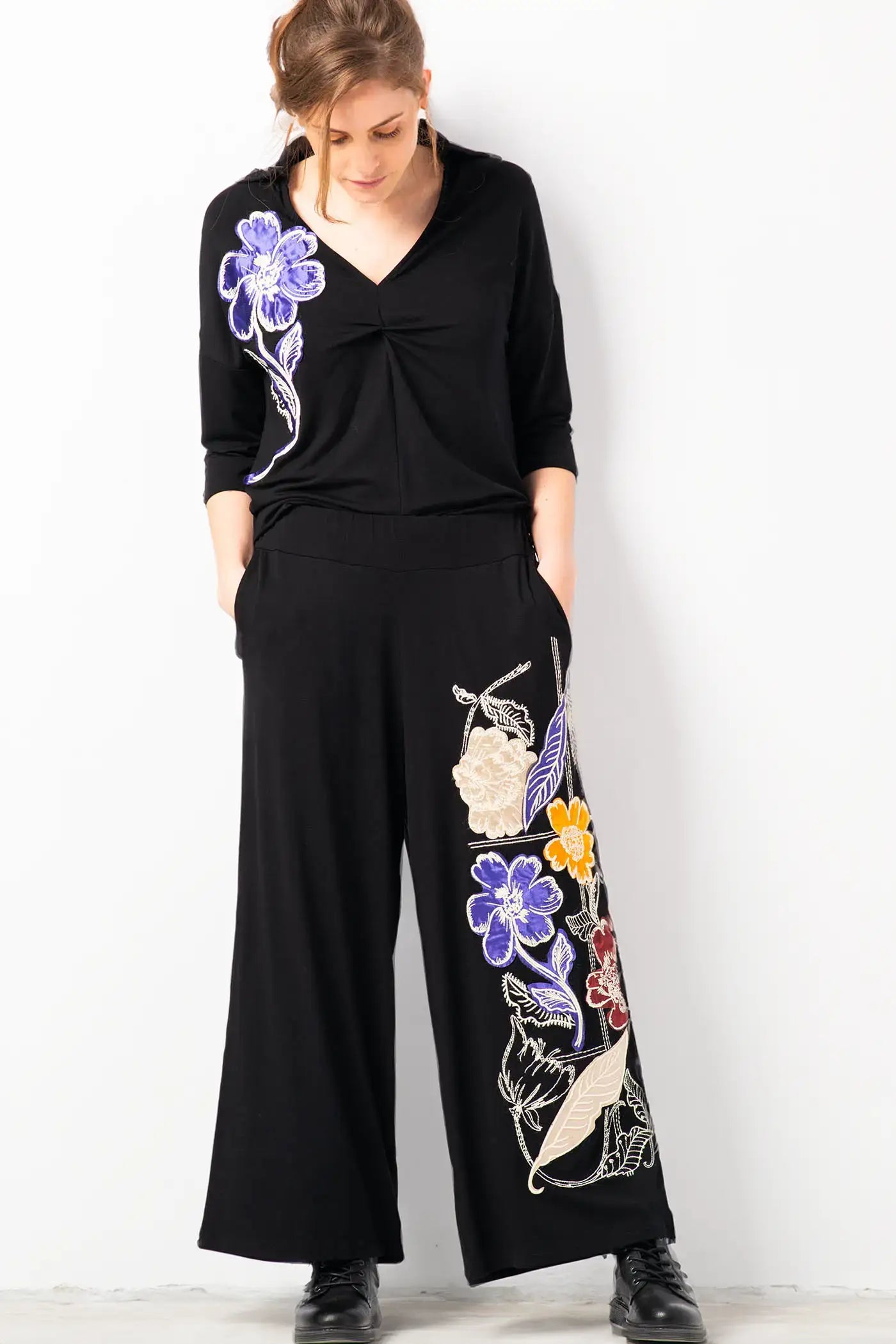 PANTALÓN ALTO RELIEVO